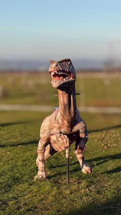 Dinozauri cu șa (suport pentru copii) de diferite dimensiuni