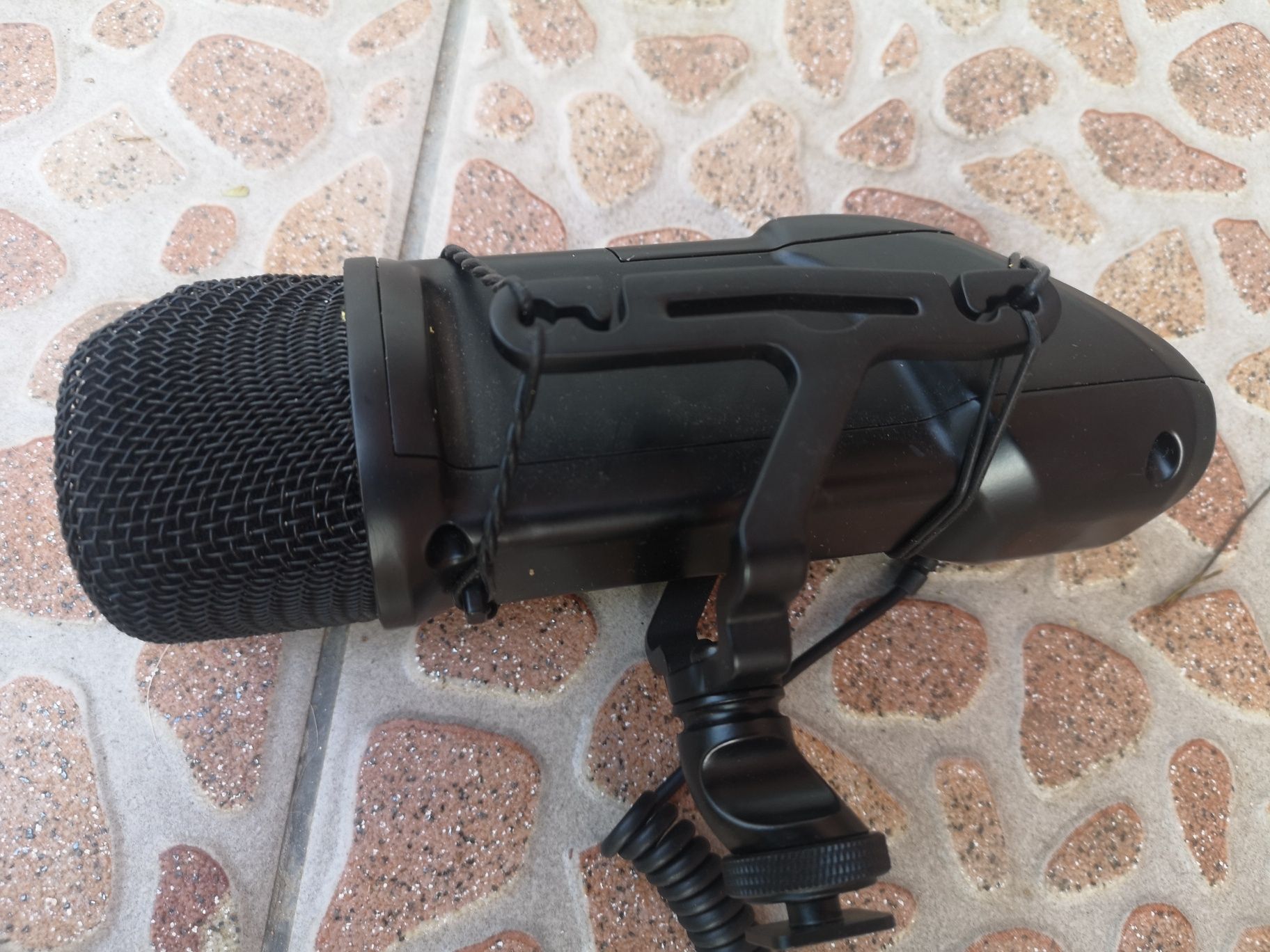 Микрофон Walimex Pro за DSLR за Цифрови Видео Камери Фотоапарати