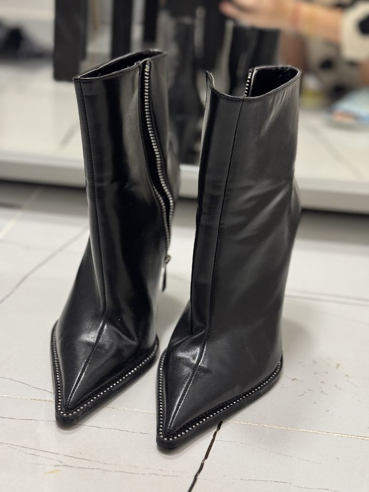 Cizme scurte stiletto Zara