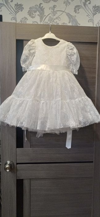 Нарядное платье для девочки