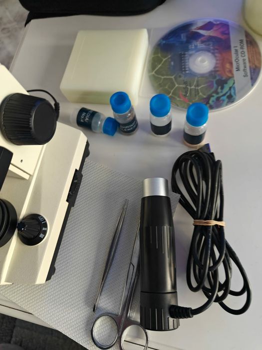 Microscop optic Bresser Biolux AL 20-1280X