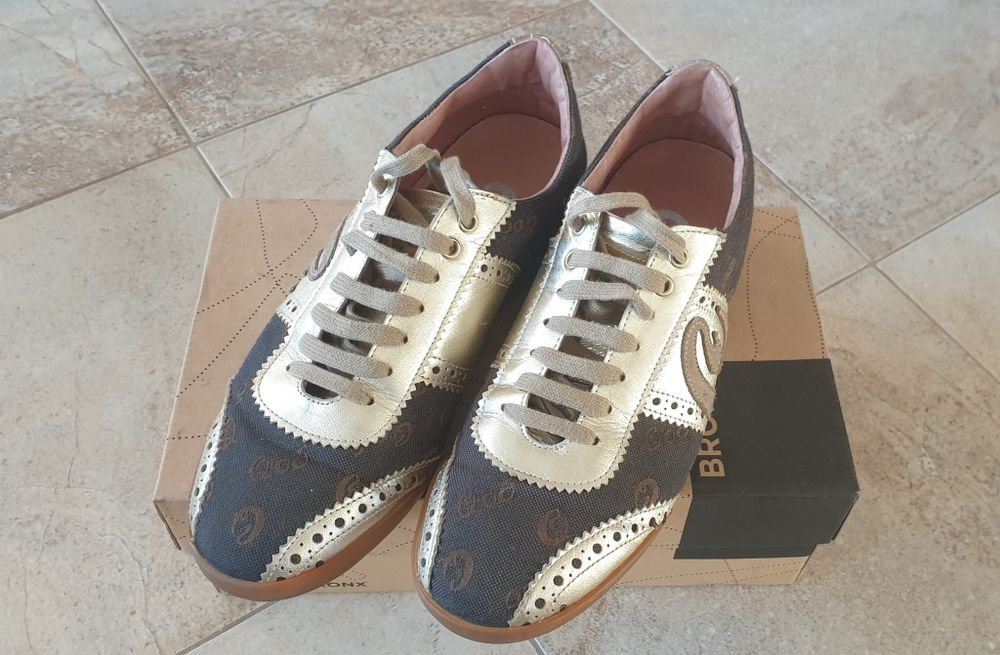 Pantofi încălțăminte barbati mărimea 40-41