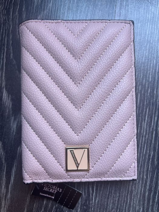 Etui pentru pașaport Victoria’s Secret original