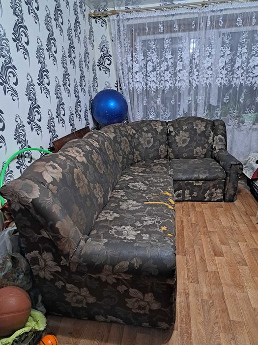 продам диван фото есть