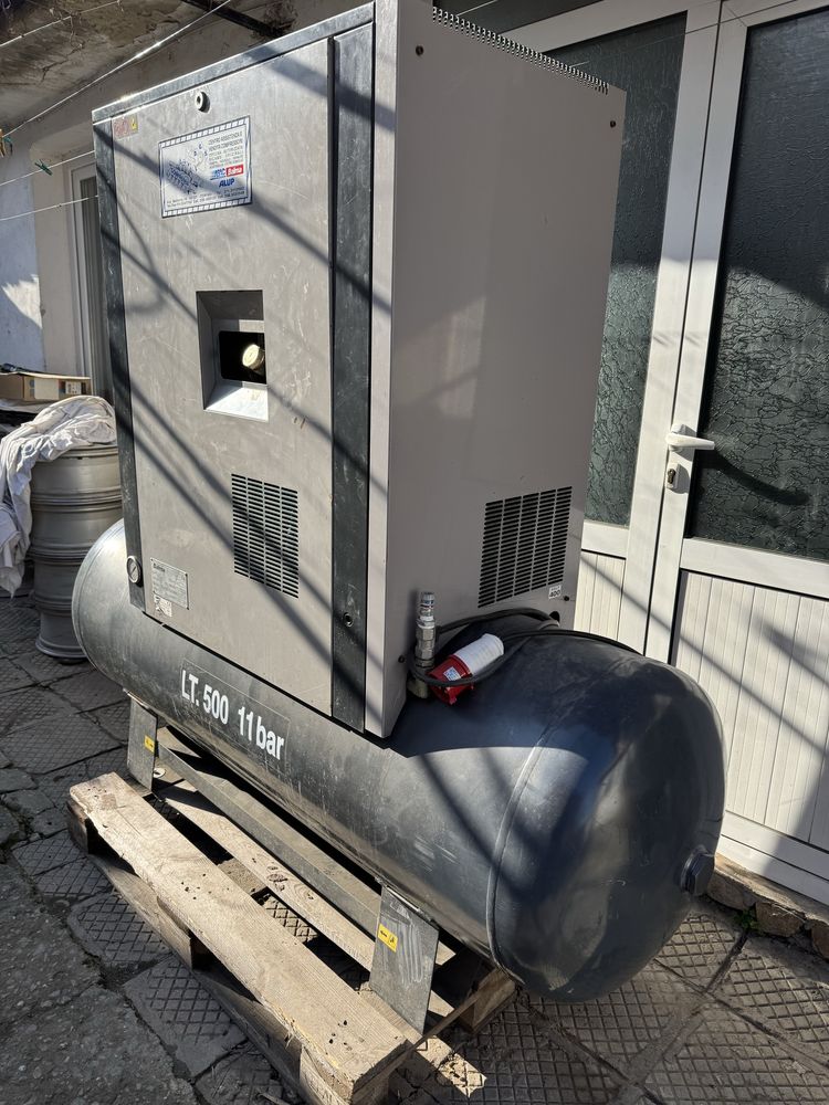 Винтов компресор Balma 11kw 1500л/мин с вграден изсушител
