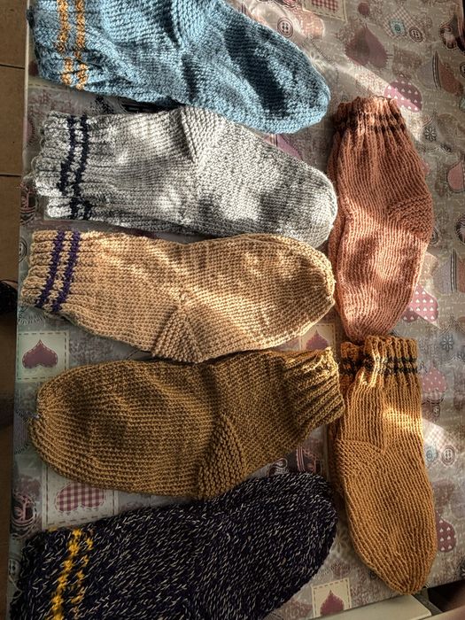 Vând șosete croșetate