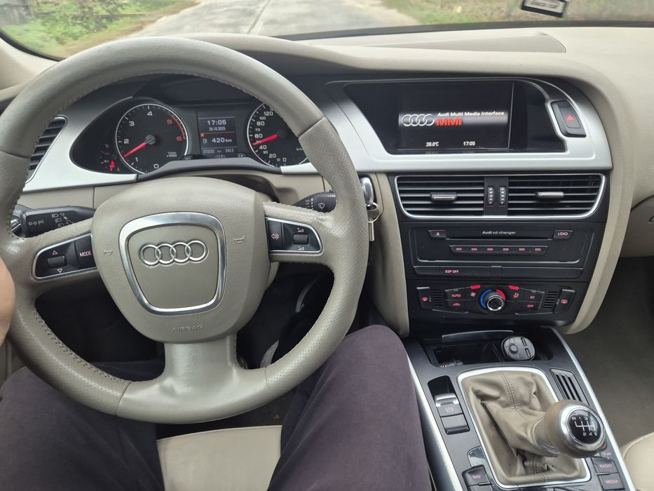Vând Audi A4 Avant