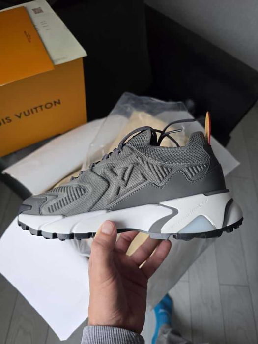 Adidasi LV Runner Tatic Sneaker