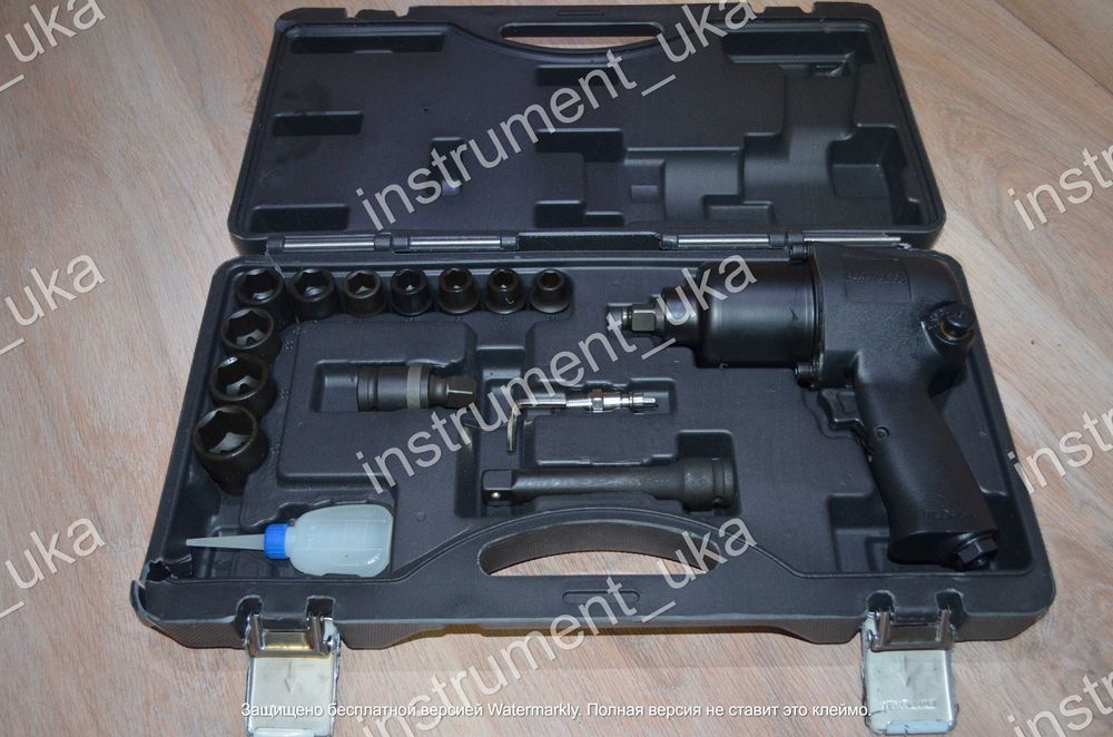 Гайковерт пневматический AeroForce с набором