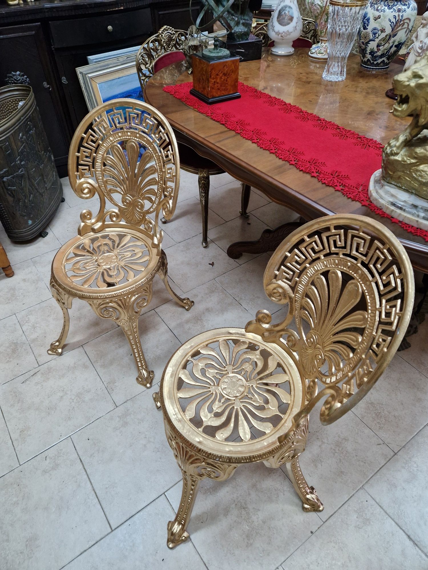 Чифт Уникални антикварни месингови градински столове