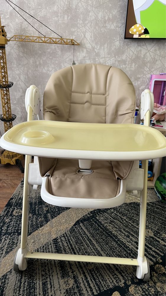 Продам стульчик для кормления Happy baby