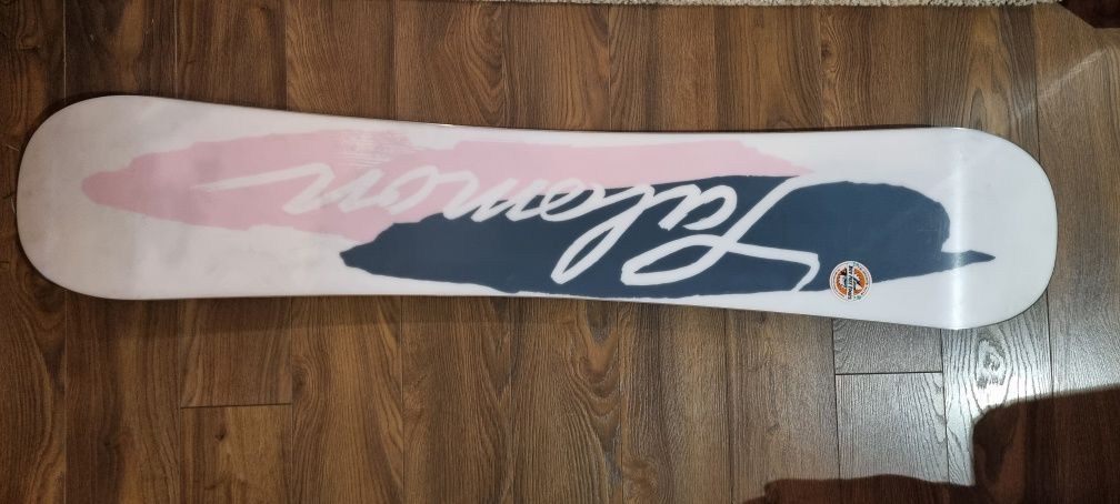 Vând placa snowboard nouă, Salomon LOTUS, 155 cm