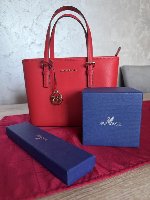 Часовник Swarovski Alegria и колие Zodiac Aries