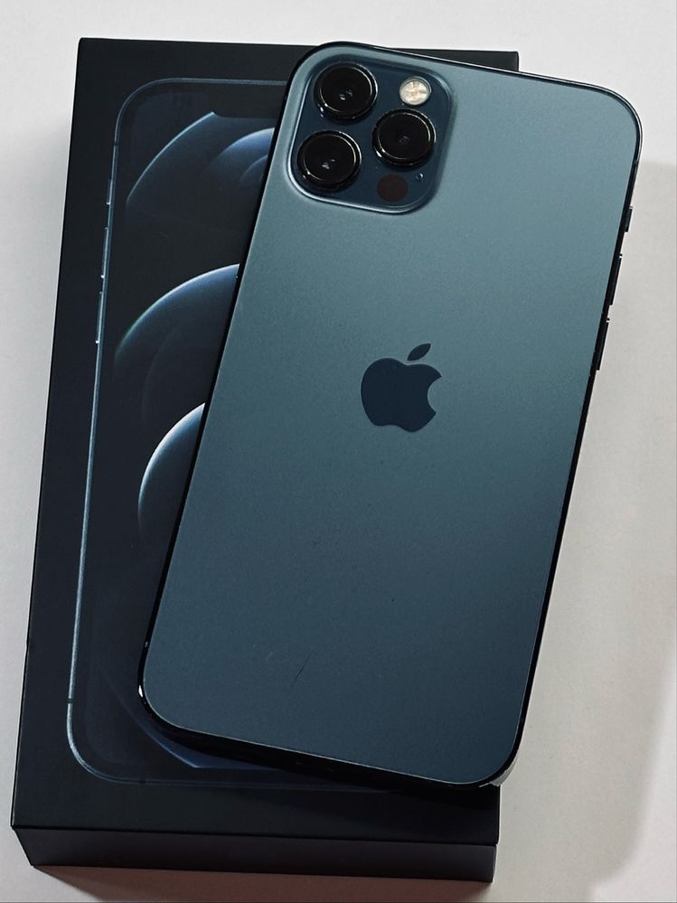 iPhone 12 Pro Pacific Blue 94% battery