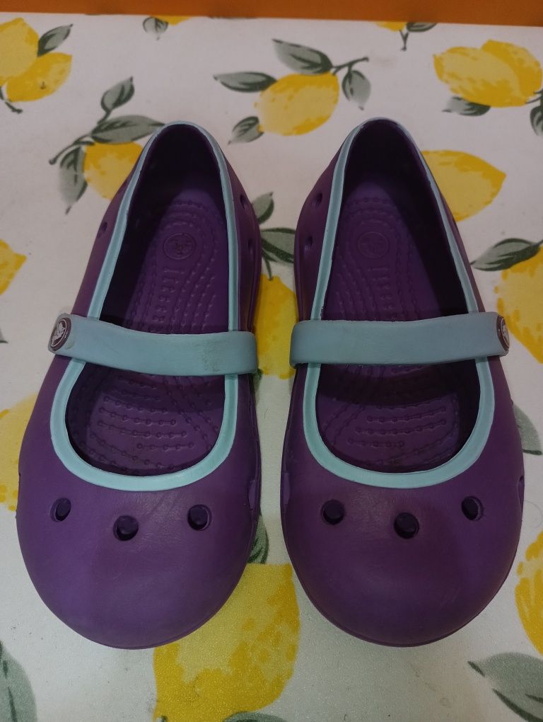 Crocs N 24,5 сандали - 11 лв