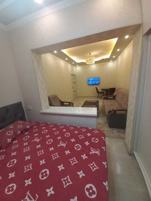 Bezzaks  kvartira 300 ming Yakkasaroy..