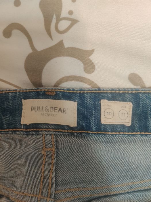 Vând blugi Pull& Bear calitate superioara 99 %coton