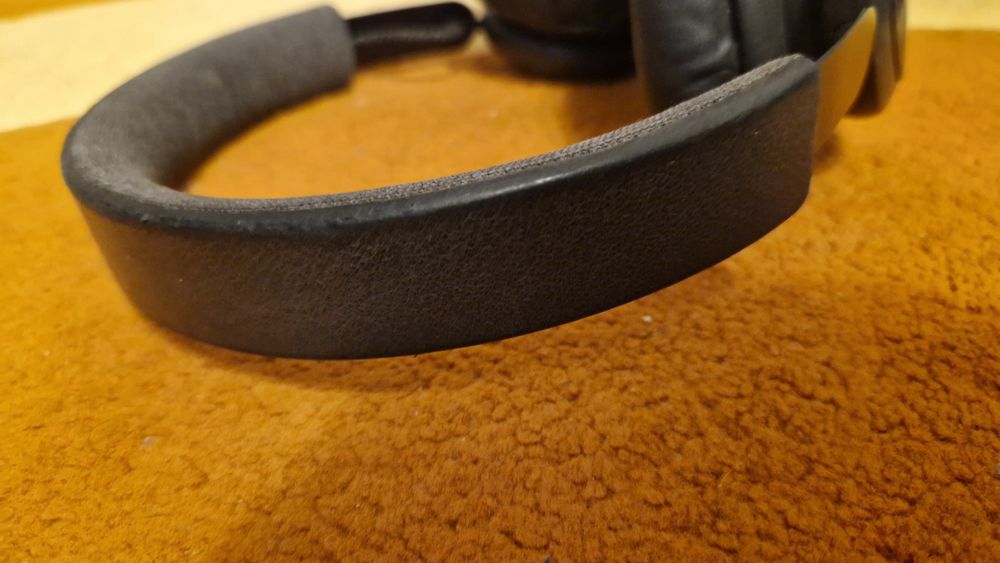 Casti audio wireless A bluetooth Bang olufsen beoplay H4 RAF Camora