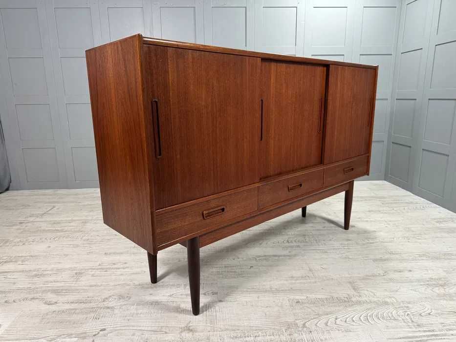 Винтидж датски бюфет от 60-те Д1025-Д