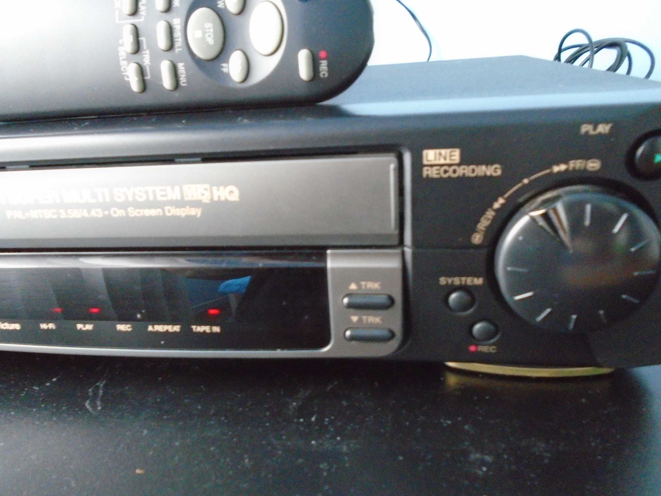 stereo VHS LG h102w