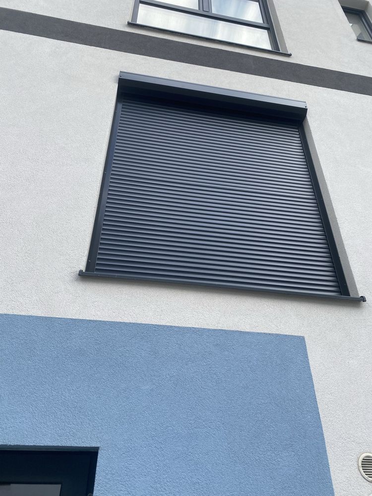 Usi garaj tip rulou/Rulouri geam aluminiu