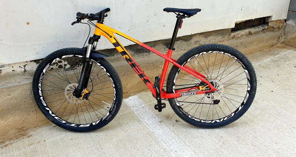 trek marlin 7 29"