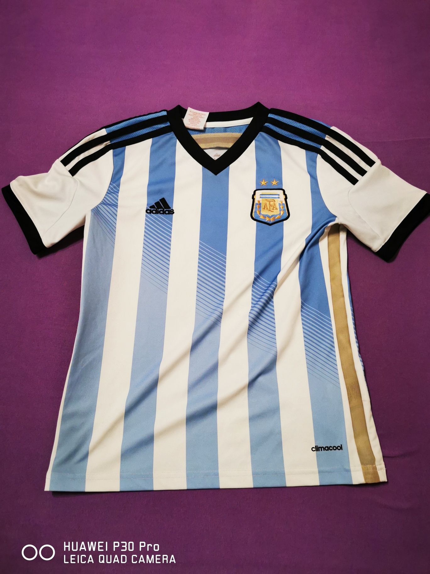 Детска, футболна фланелка на Аржентина и Лионел Меси, размер 152!