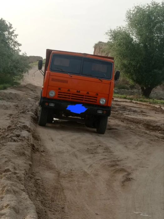 Kamaz Yurayotkan moshin holati yaxshi malumotllar telfon bilan
