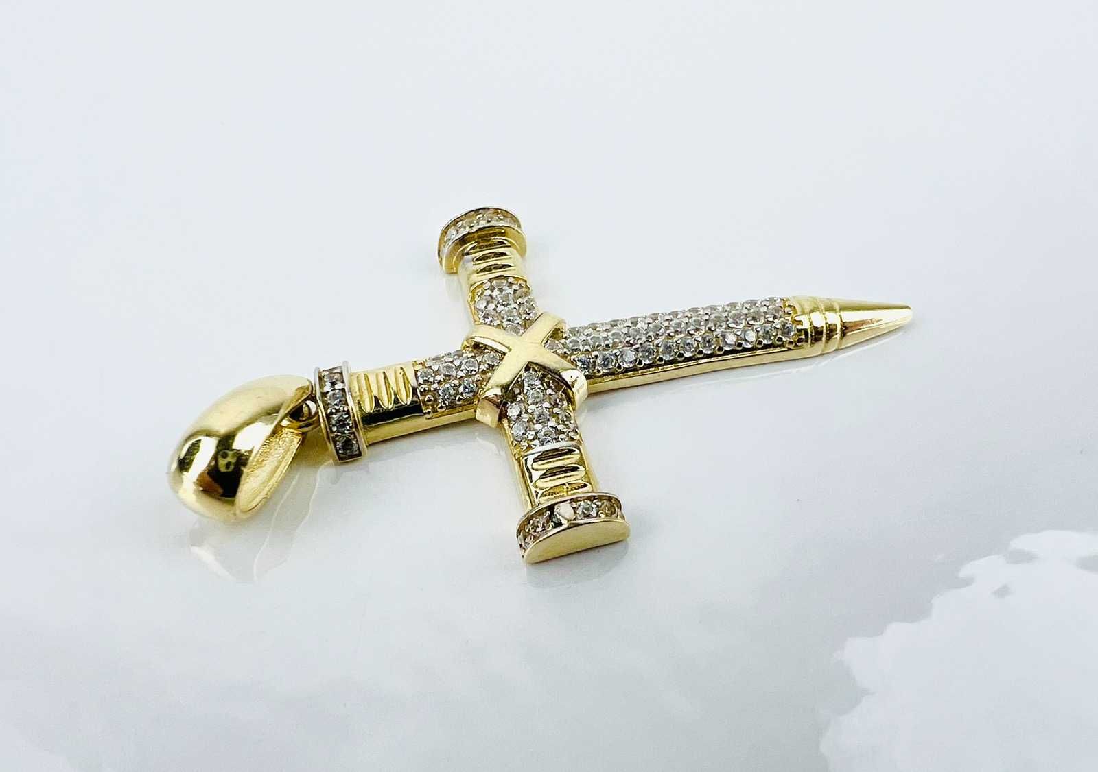 ++ЧИСТО НОВ++ Златна висулка кръст 14K 5,5x2,5см / 5,08гр