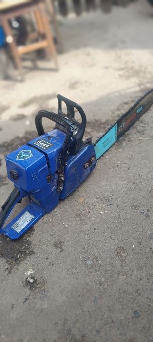 Vând drujba holzfforma g444 ești aproape că noua