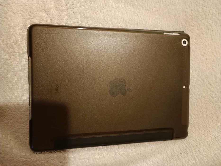 IPAD 5TH GEN. Wifi+cellular