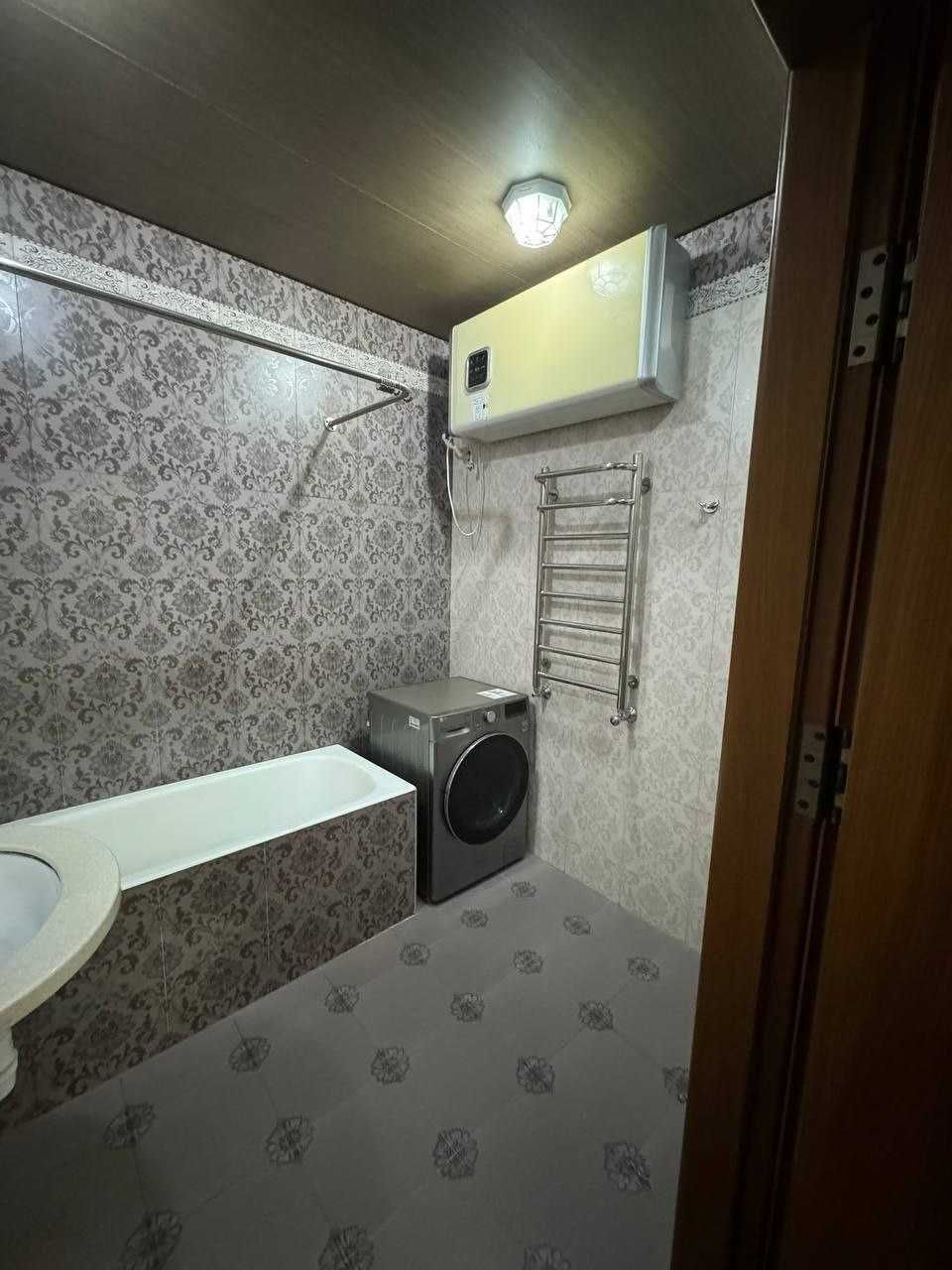 ул.Айбек МЦ Шох Госпитальный 3(5)-комн 3/9 152 м² ремонт меб/тех