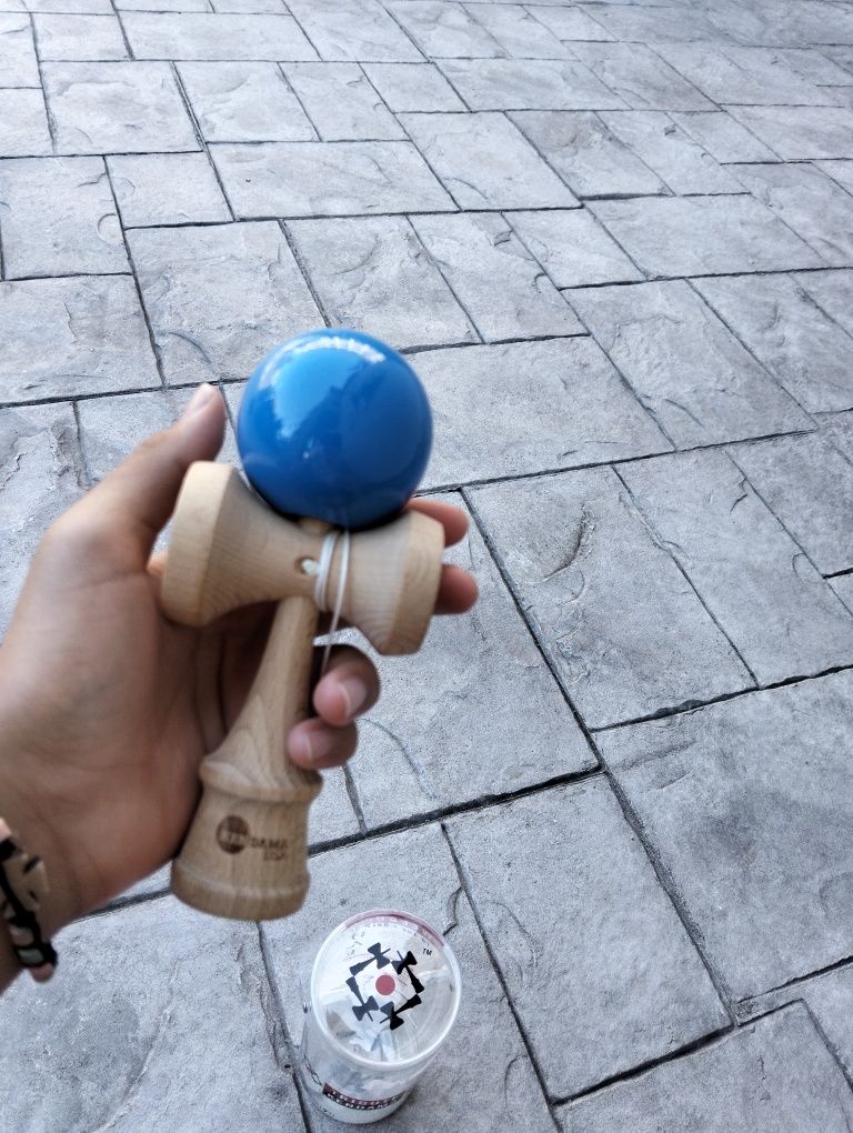 Kendama Usa în stare foarte buna