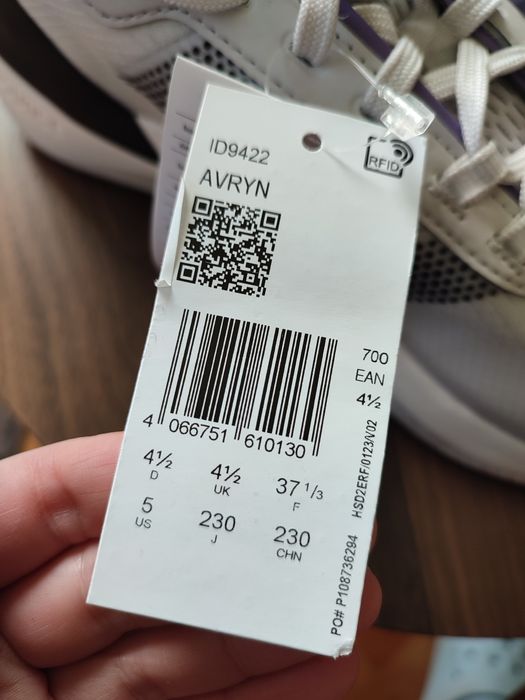 Adidasi alergare Avryn ADIDAS Noi