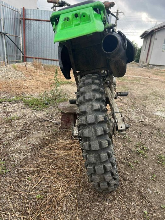 Vând cross Kawasaki 250cc stare buna