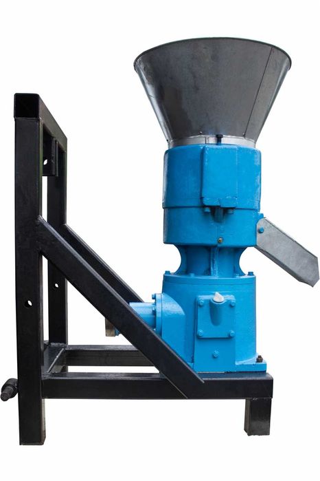 Presa cereale si furaje KL 250 PTO ( la priza de putere) Garanție