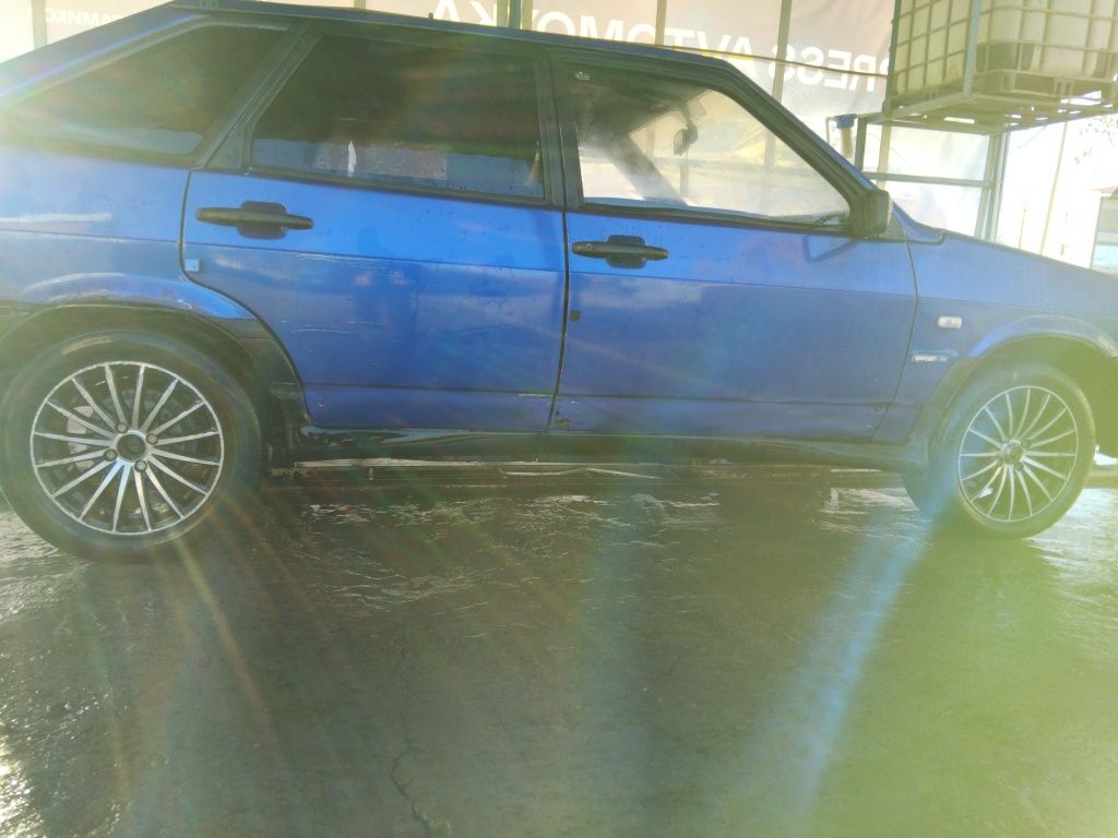 Vikup Vaz 2109 sotiladi srochni