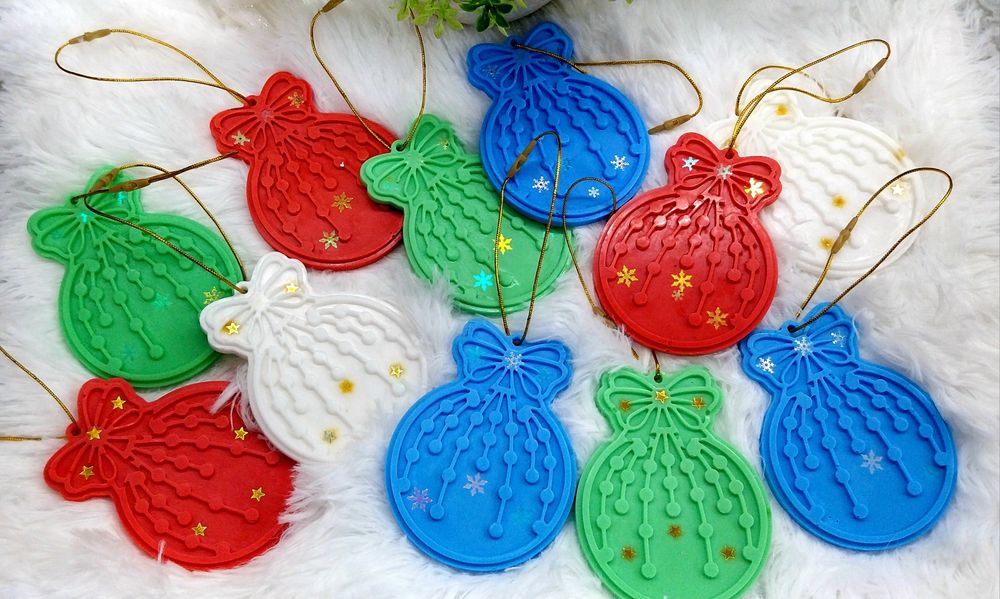 Бюджетни коледни подаръчета Изработени от ароматни сапунчета