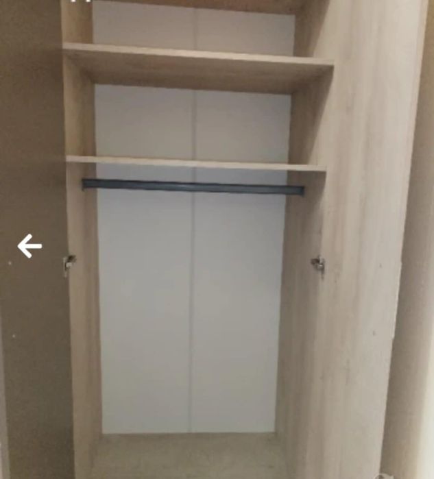 Продавам холна секция