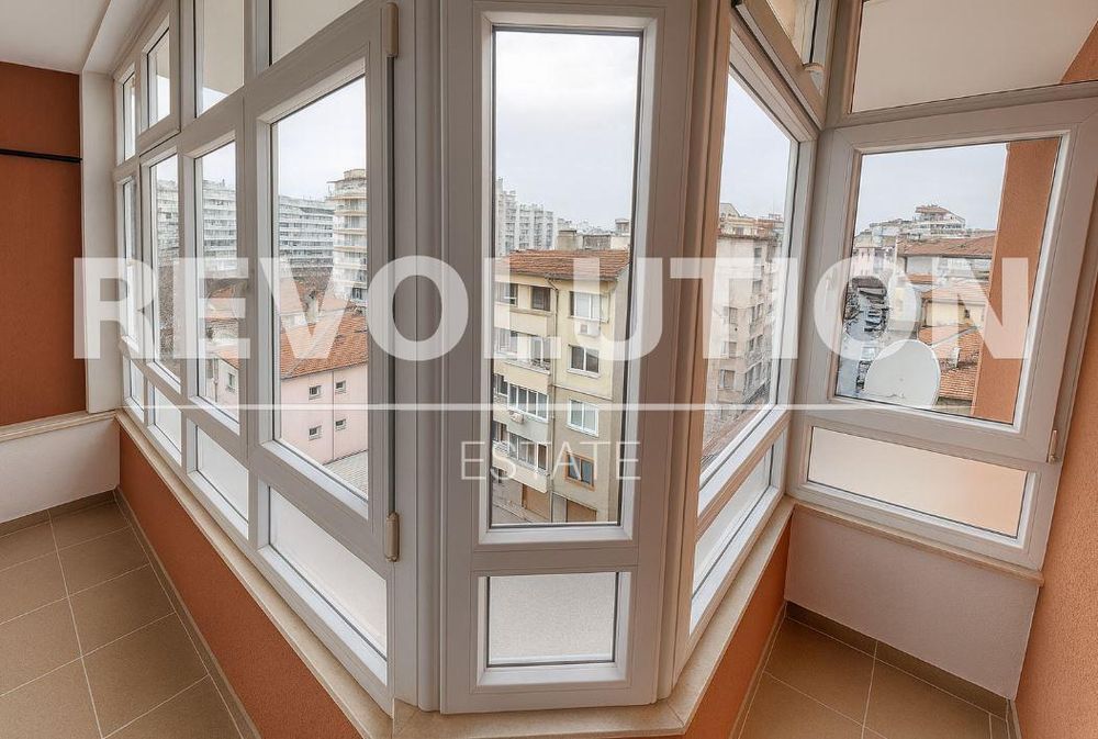 Дава се под наем Двустаен апартамент в Варна, Цветен квартал - 65 кв.м за 450 € - Снимка #7