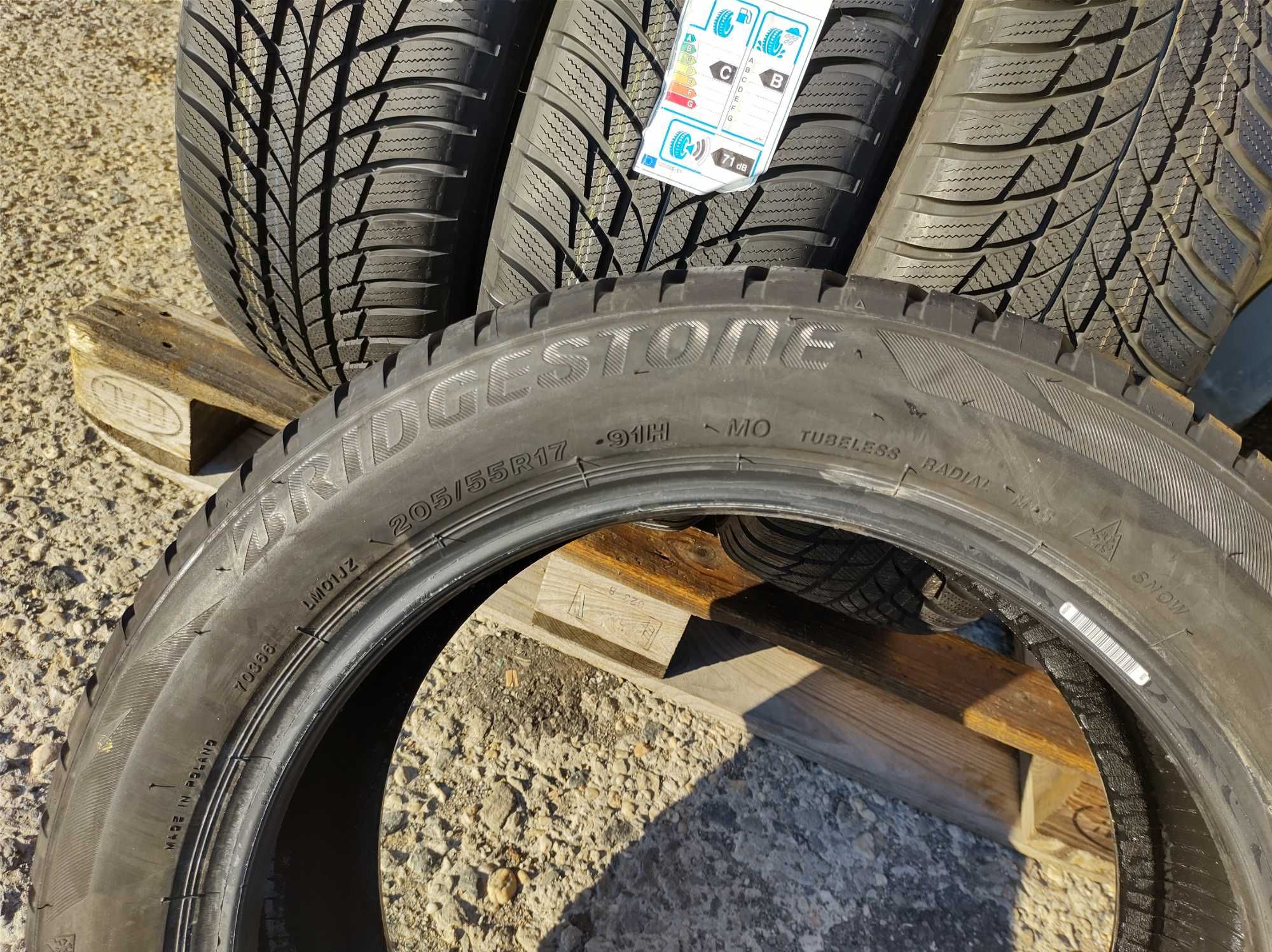 205/55/17 Bridgestone Blizzak Lm 001 dot 2018 MO Чисто нови Промо цена