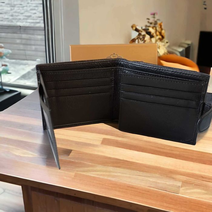 Лазерно гравирано мъжко портмоне от италианска естествена кожа