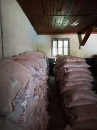 Tărâțe de grâu 0,70+ tva/sac 25 kg și mălai furajer  sac 25 kg