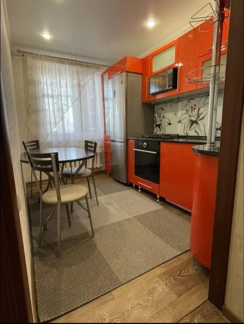 Продам 2 комнатную квартиру 53м2 в 5 мкр
