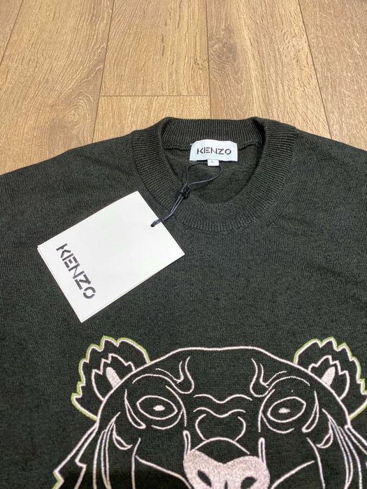 ОРИГИНАЛЕН KENZO, пуловер с бродиран тигър, FC55PU6993XA, размер: L