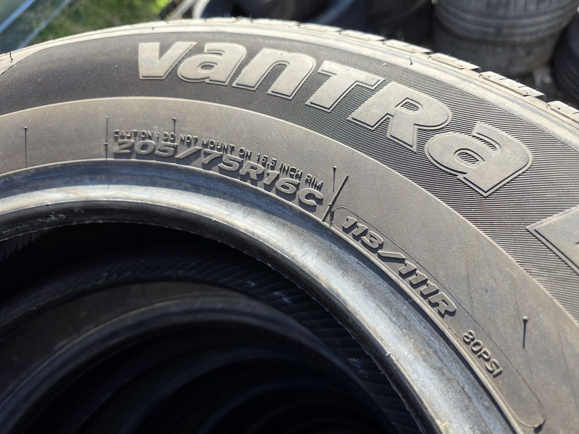 6бр Летни гуми за Бус 205 75 16С - Hankook