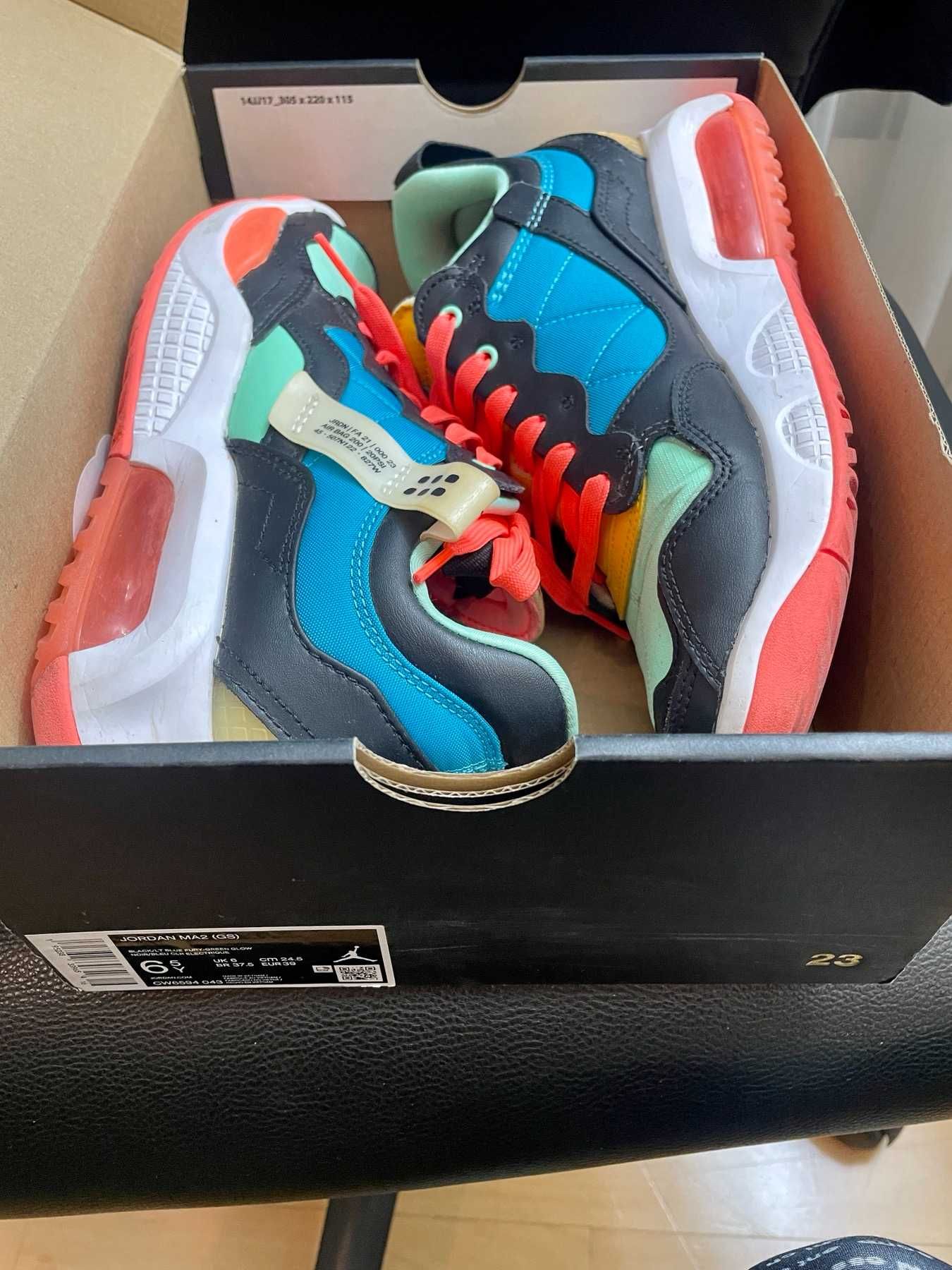 Намалени ! NIKE Air "Jordan MA2" Mногоцветни Маратонки