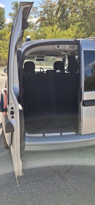 Dacia Logan MCV 2010, 1.5 dci