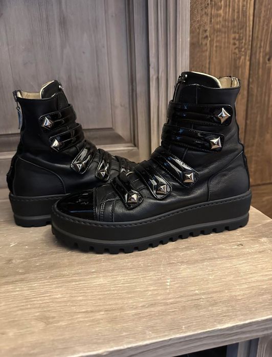 Боти Cesare Paciotti