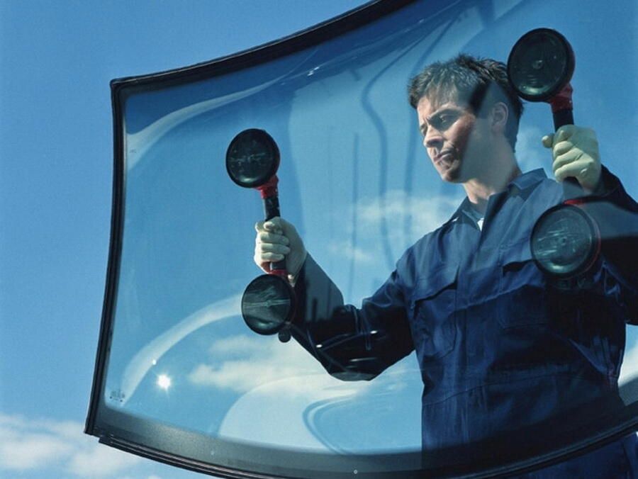 Танирофка лобовой устанофка лабавой ремонт